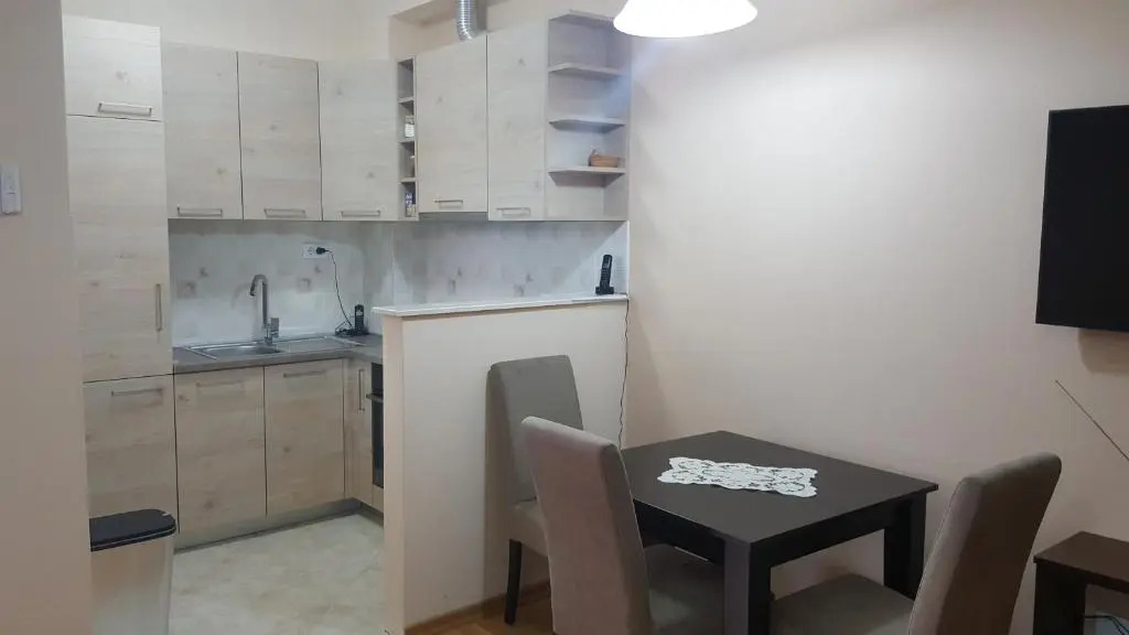 Nikolina Apartments
