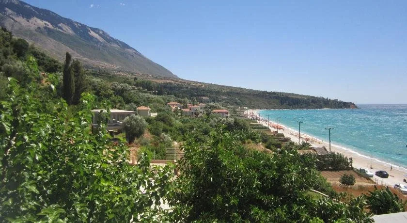 Rosas Beach Studios