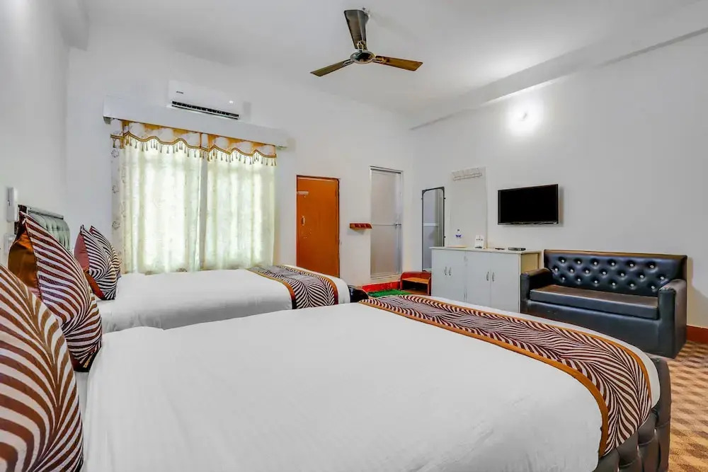 OYO 566 Hotel Dravya Kuteer