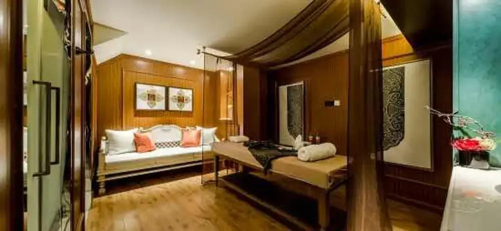 Seine House
