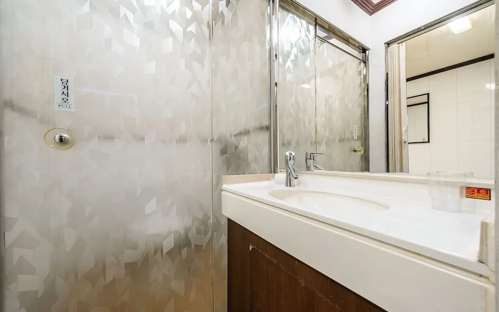 Suwon Rose Hotel