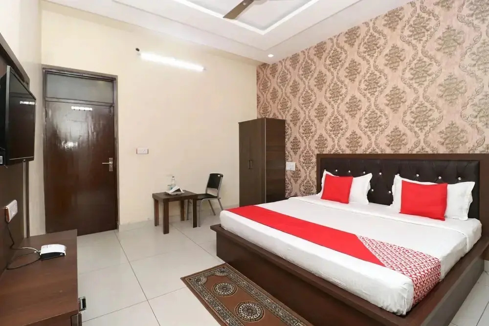 Samrat Regency By OYO Rooms