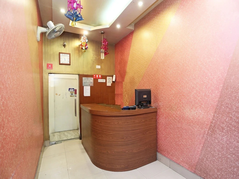 OYO 11888 Rasbehari Avenue
