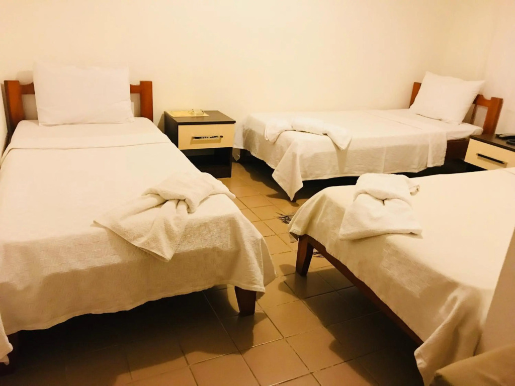 Cam Hotel