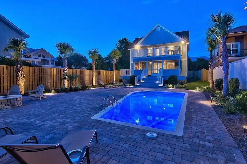 Bottoms Up 7 Bedroom Holiday Home by Five Star Properties