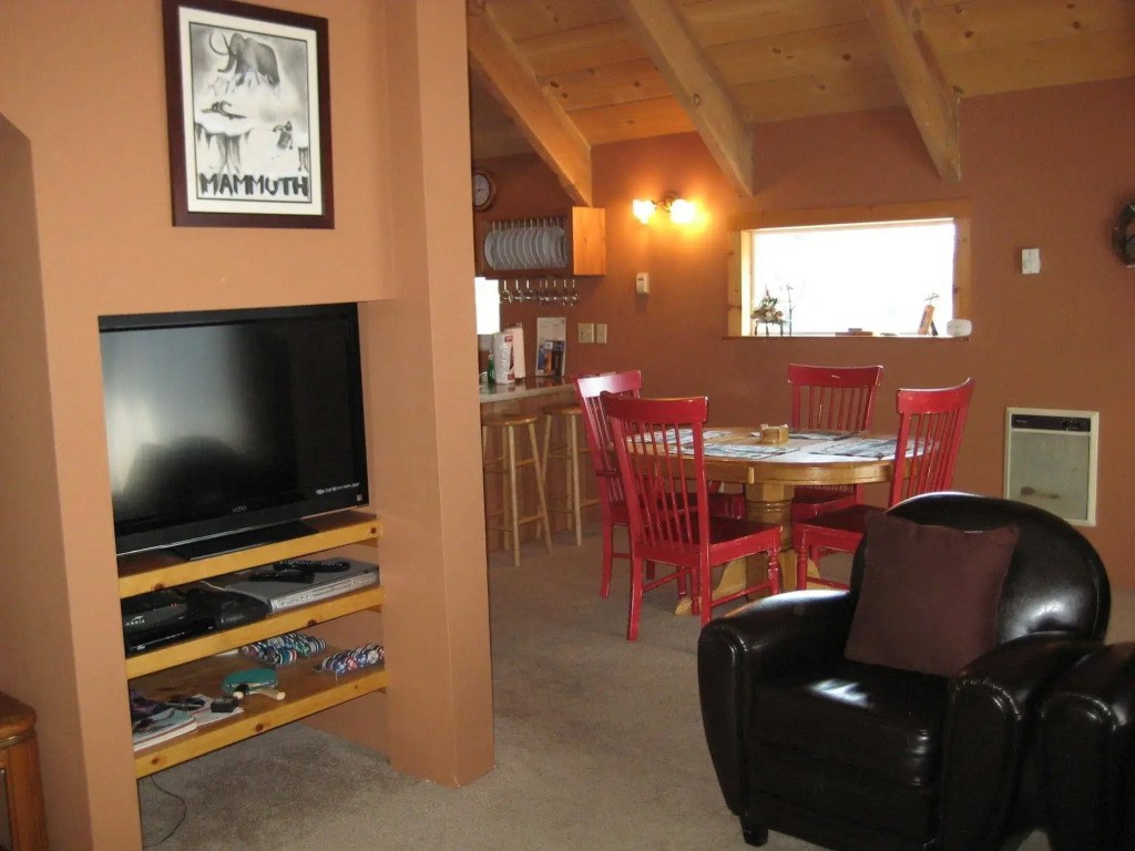Mammoth View Villas 30