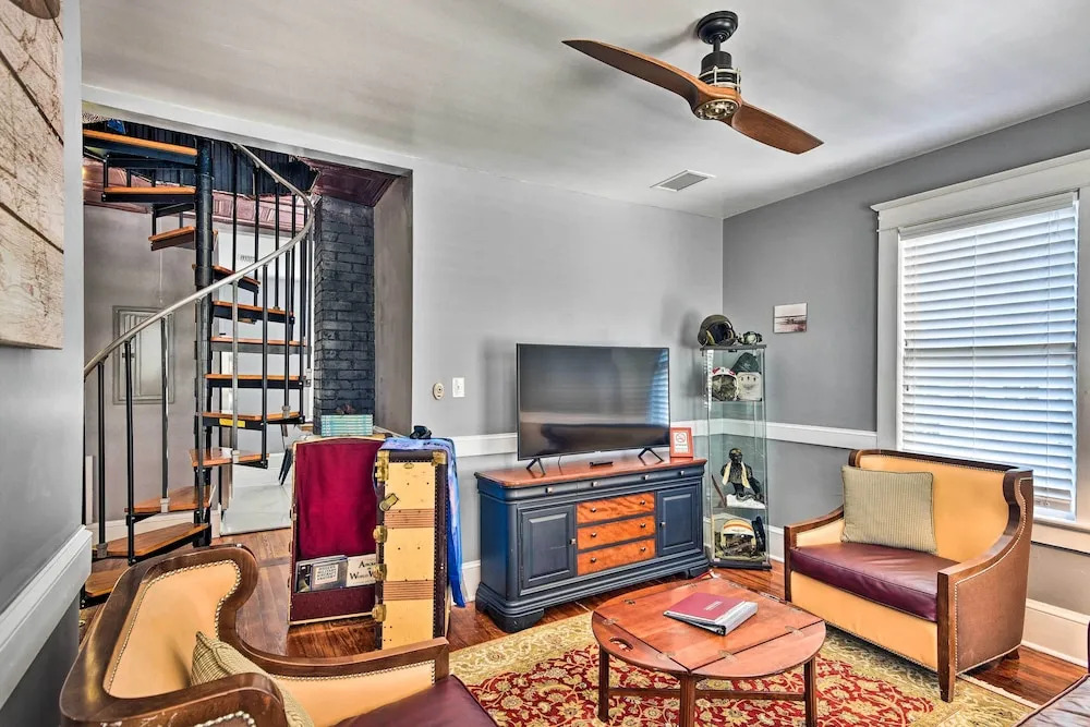 Downtown Daytona Beach Home: Walk to Halifax River