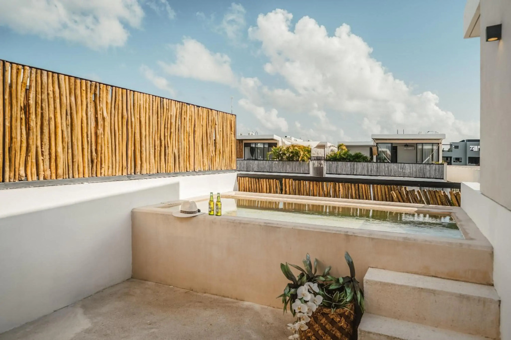 The Pearl of La Veleta, Private Rooftop Pool, 3 BDR with Privacy and Jungle Vibes - Palalma Casa