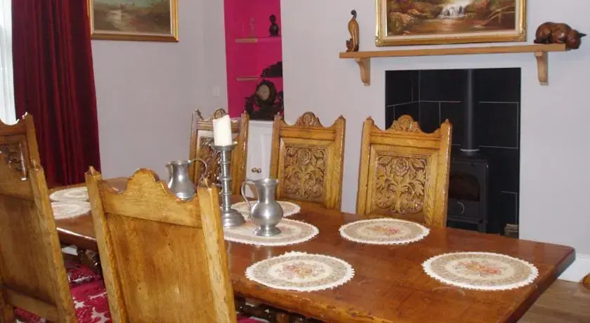 Holystone Lodge