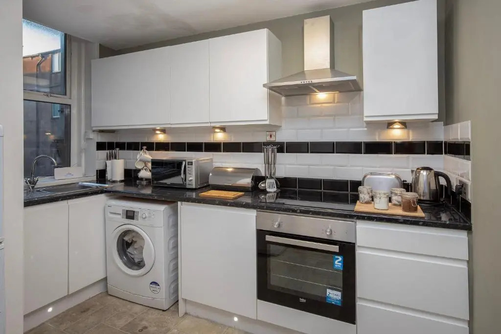 01 Springfield (sleeps 6)