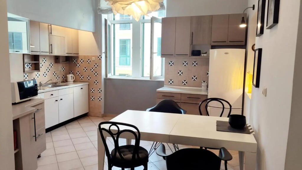 Apartment Reful