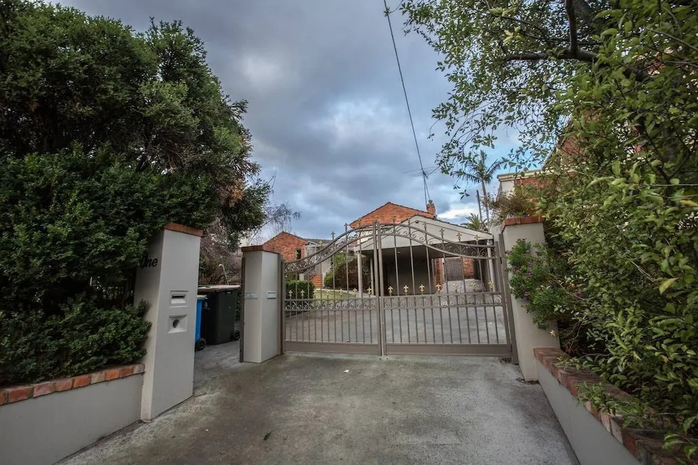 Lots Love Life Garden View Amazing Five Bedrooms
