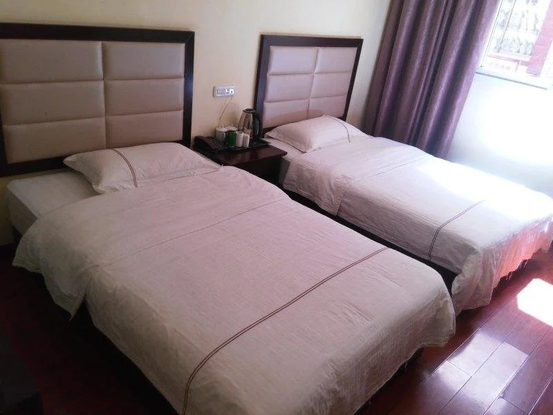 Tongxing Business Hotel