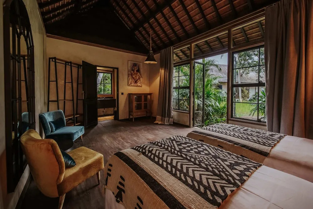 Exceptional 9BR Incredible Jungle View, River Access