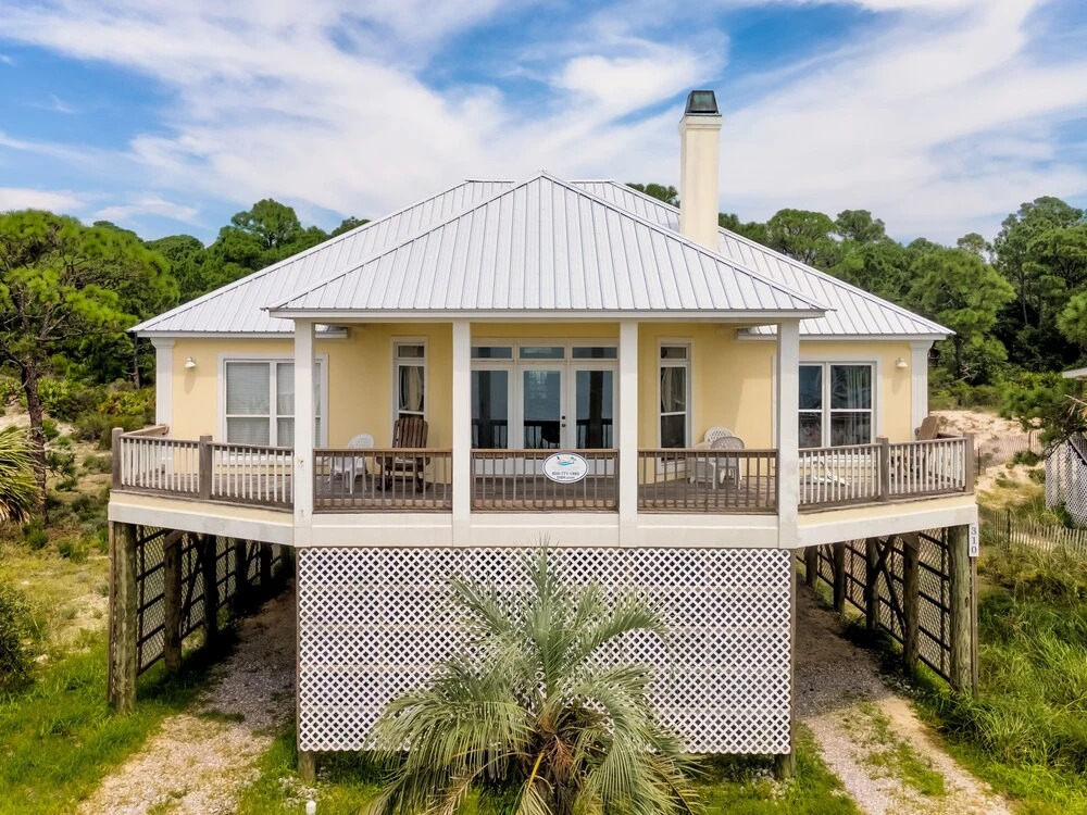 Sunny Side Up - 310 Audubon 4 Bedroom Home by RedAwning
