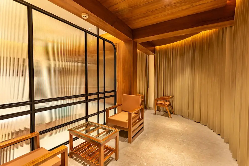 Emarald Hotel Calicut