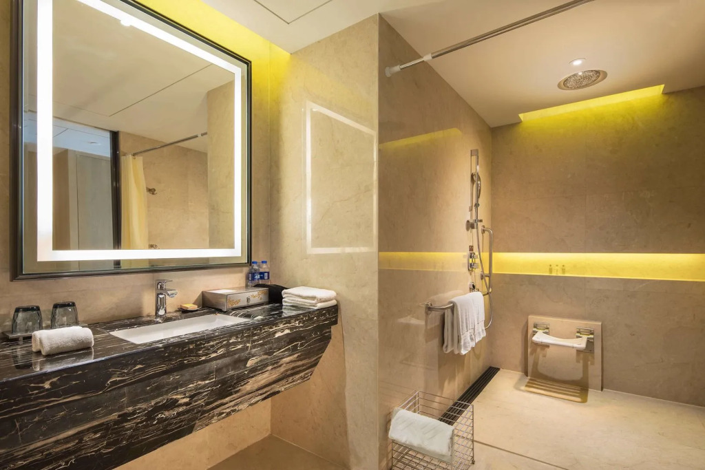 DoubleTree by Hilton Hotel Anshun