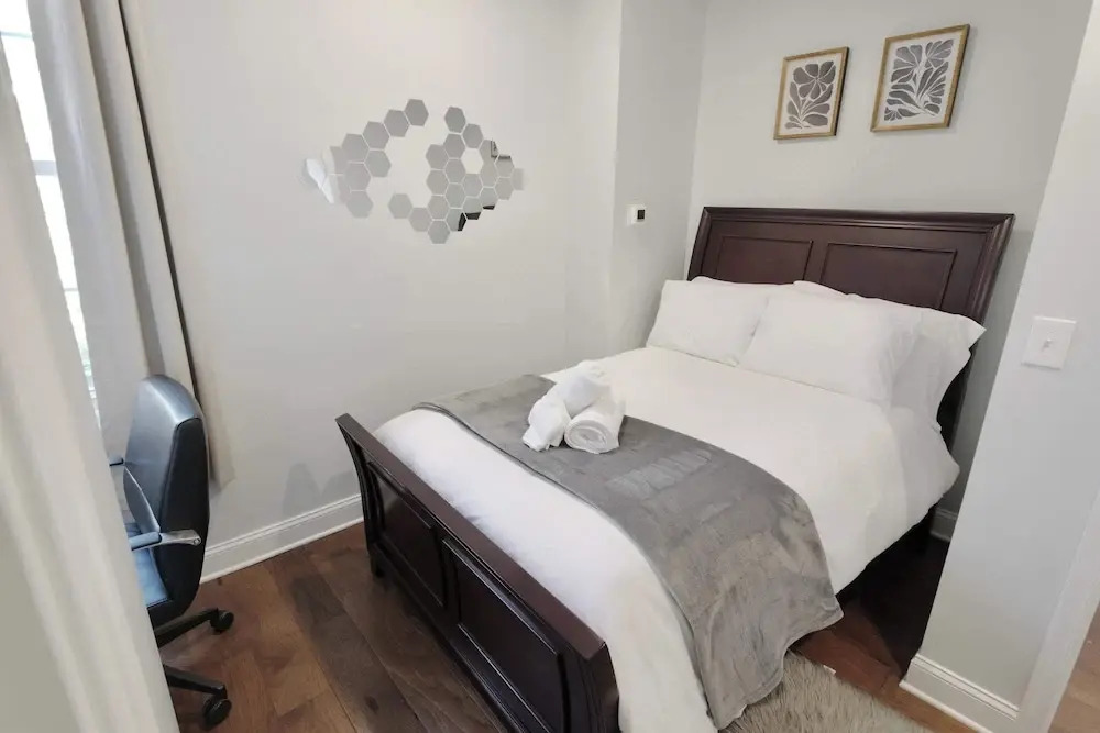 Serene Settler Capitol Hill - 4 Bedroom