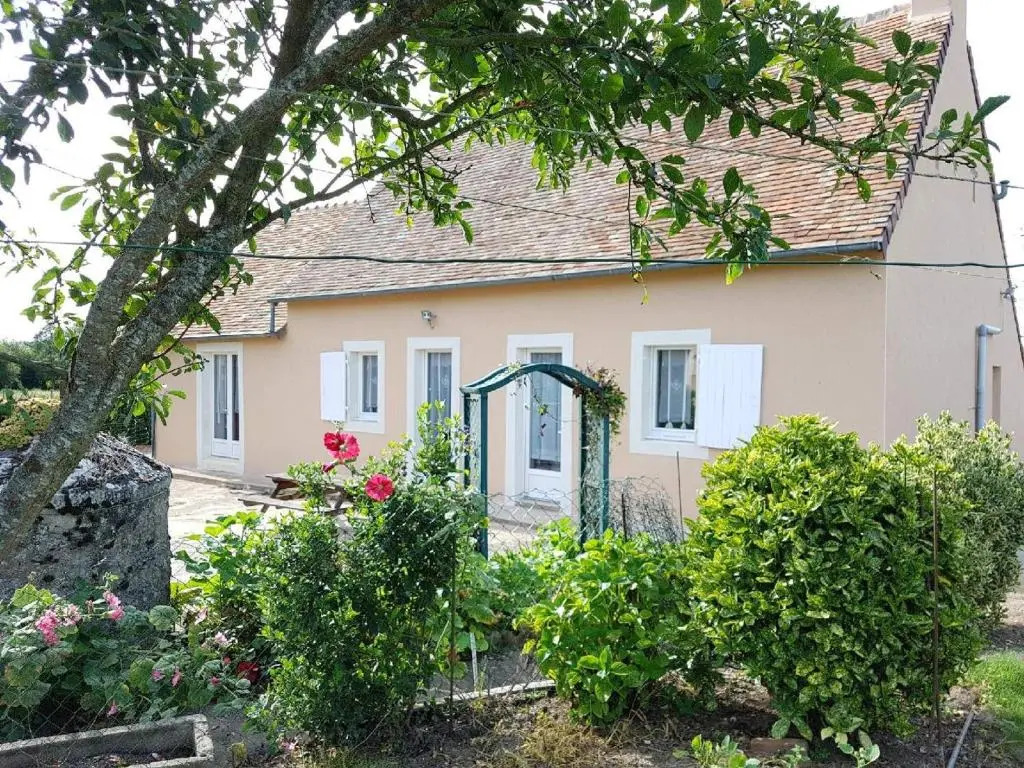 Gîte tout confort près du circuit des 24 Heures, cadre verdoyant, étang clos, 6 pers., lits faits - FR-1-410-207