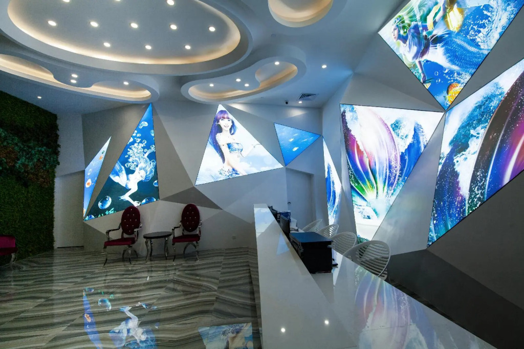 Chimelong LOVE Theme Apartment