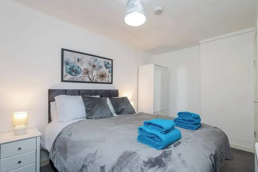 The Pitcairn Residence - 3 Bedroom House