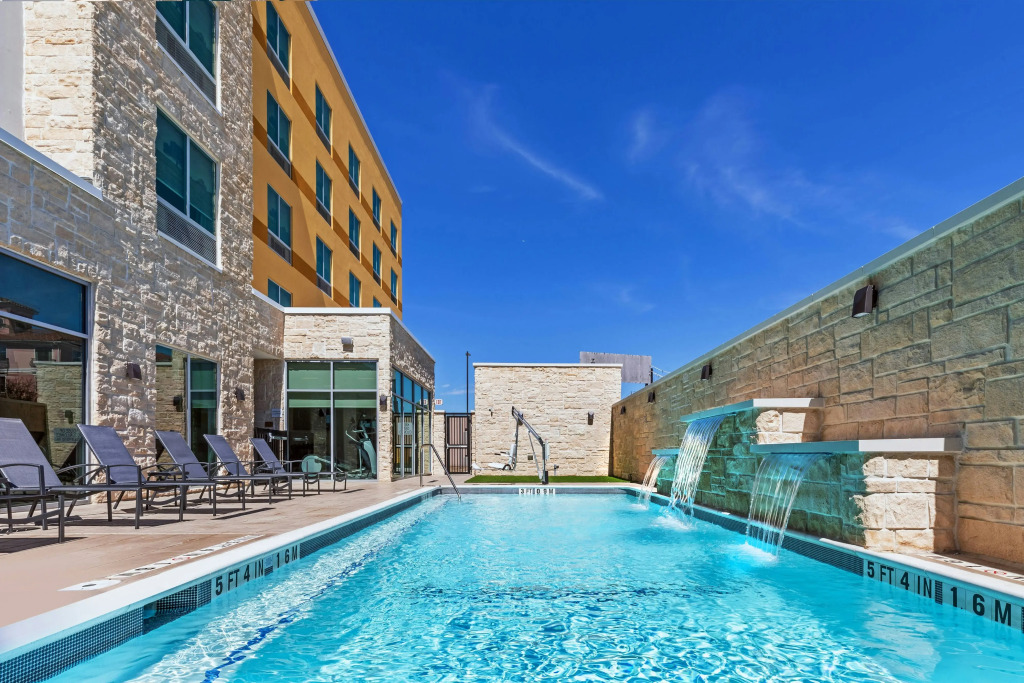 Fairfield Inn & Suites Houston Memorial City Area