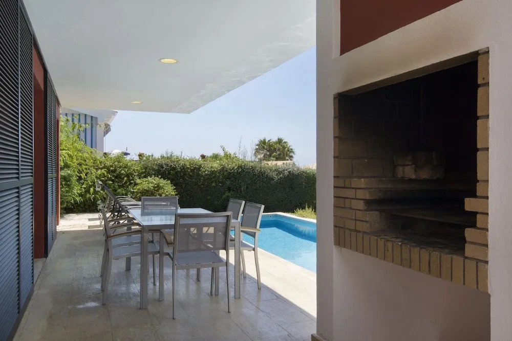 Villa Binizahira by Mauter Villas