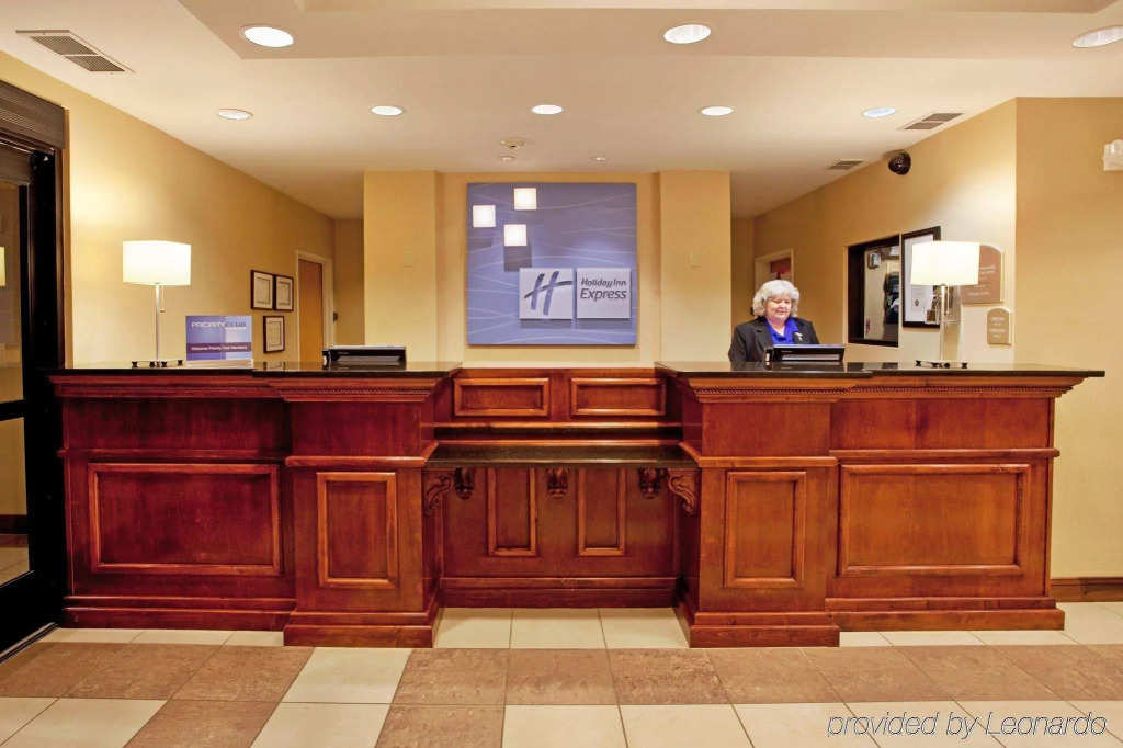 Holiday Inn Express & Suites - Hardeeville-Hilton Head by IHG