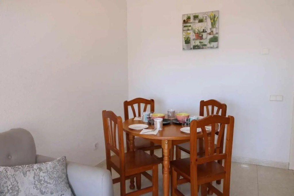 29A Zafiro 2 dormitorios garaje y wifi 1ª línea de playa