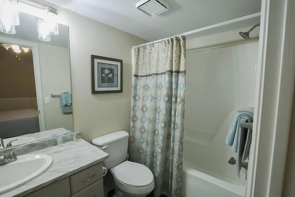Reel'em Inn 2 Bedroom Condo by Redawning