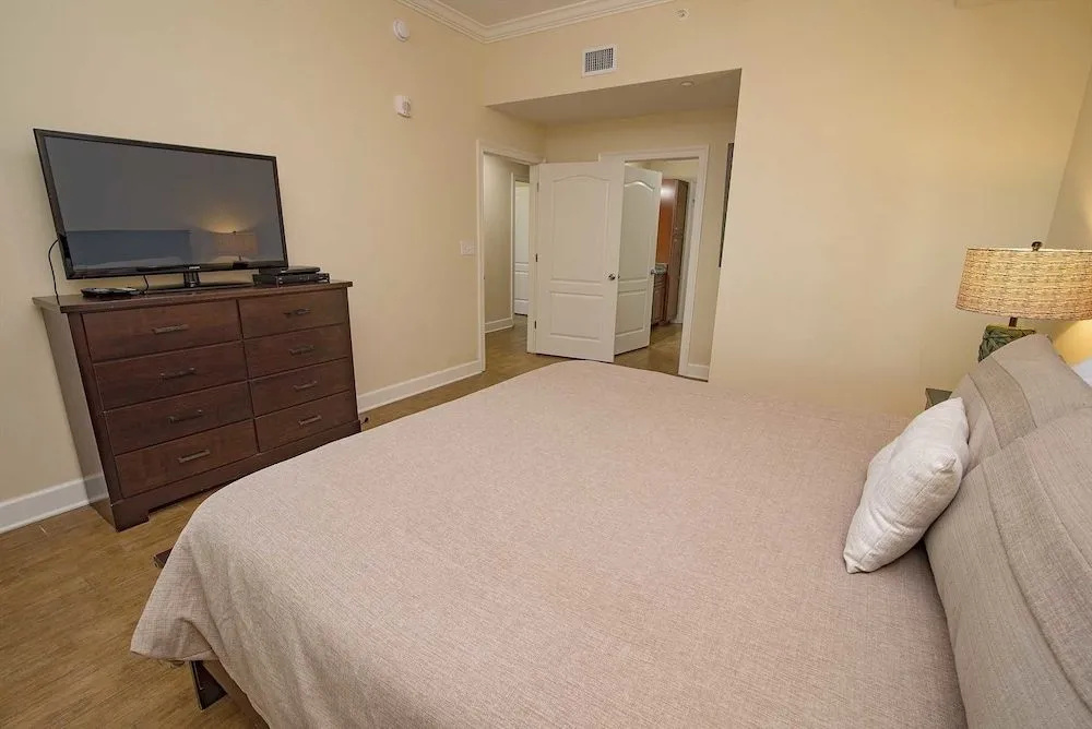 Phoenix West II 1807 3 Bedrooms 4 Bathrooms Condo