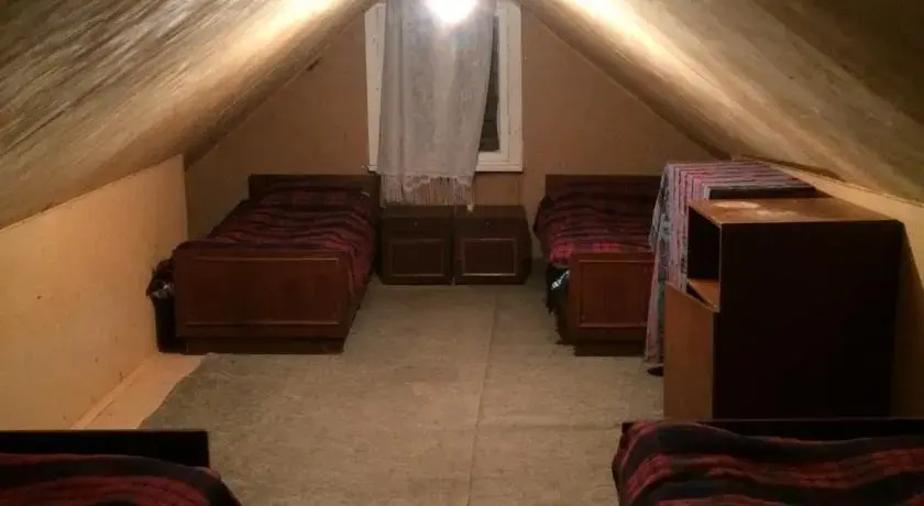 Gias Hut