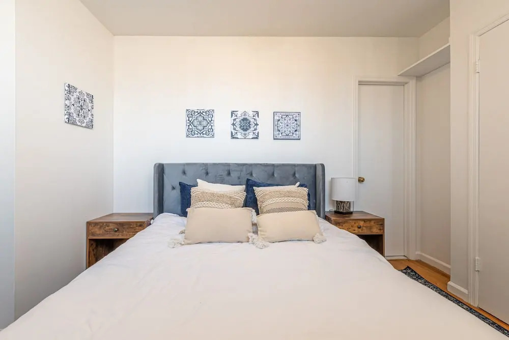 Amazing Furnished 1 BR Penthouse Midtown West