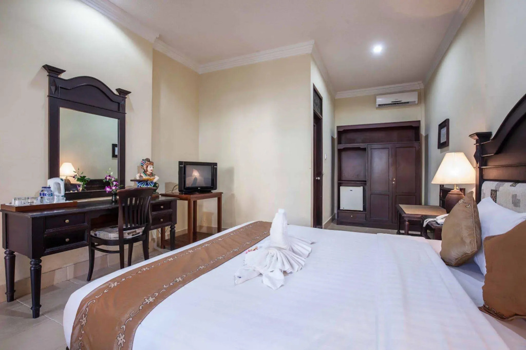 Vila Shanti Beach Hotel