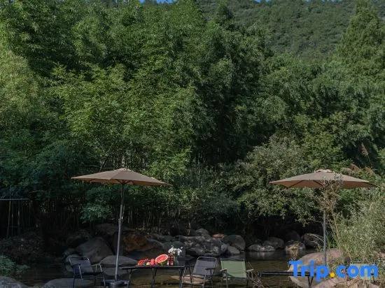 Anji Shanhuanhuan SLOHILL · Mountain Wild Swimming Pool · Stream Tracing Boutique Stay