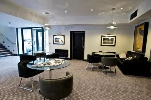 Kingswood Golf & Country Club