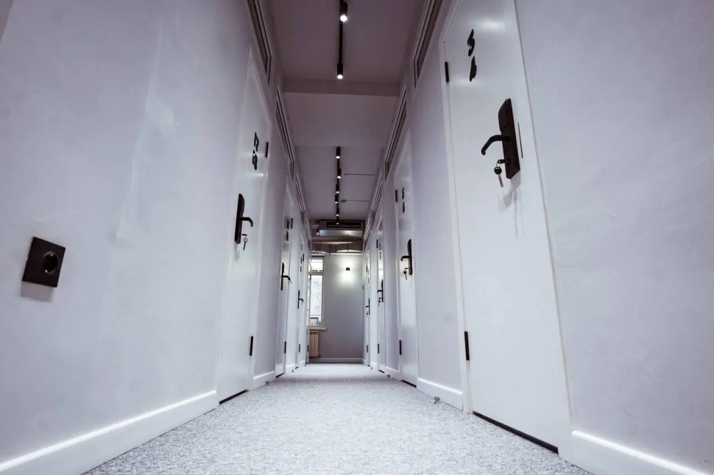 Aiva Hostel