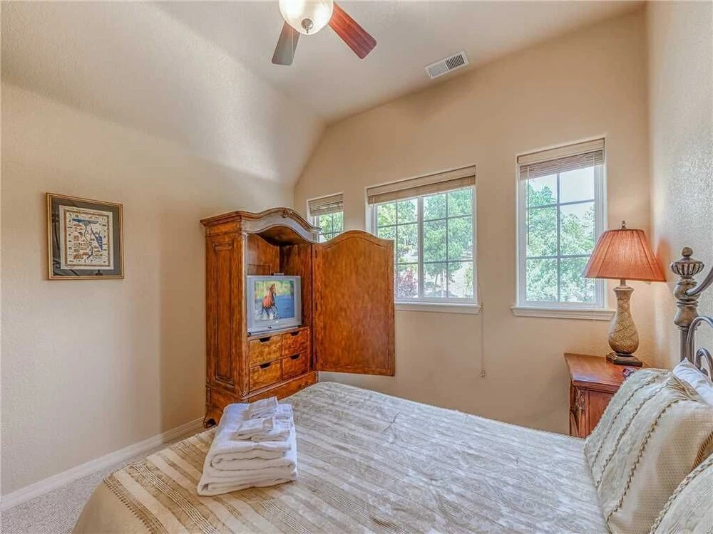 Ruidoso Retreat - Three Bedroom Home