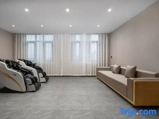 Yaning Hotel (Teng County Xunjiang Park)