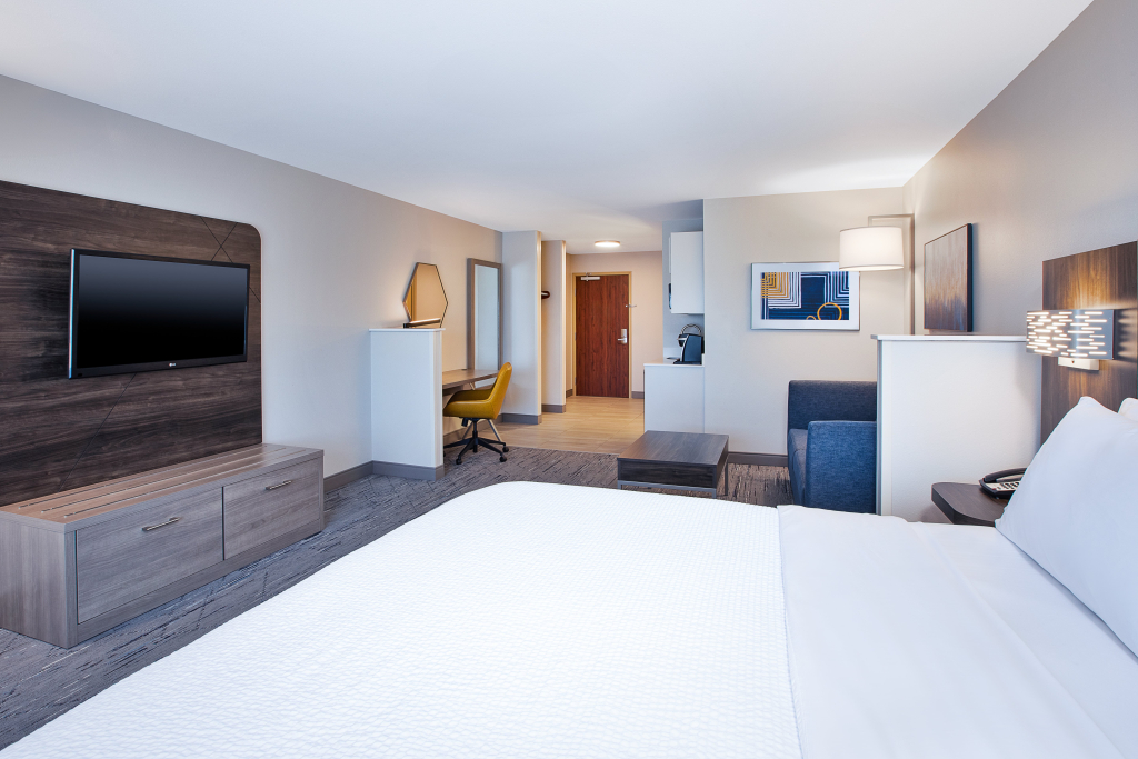 Holiday Inn Express & Suites Sioux Falls Southwest by IHG