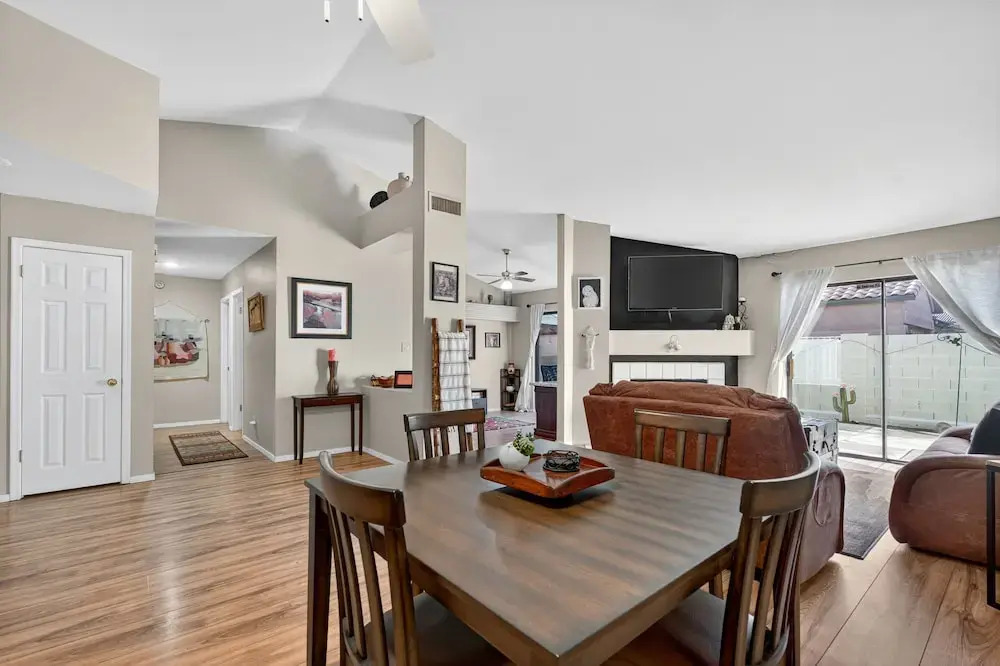 Tempe Oasis With Fire Pit & Bbq Lounge 2 Bedroom Home