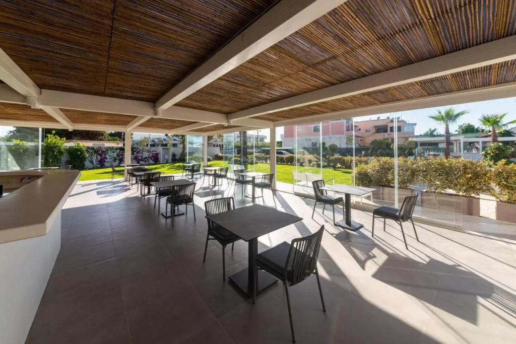 Insula Boutique Hotel