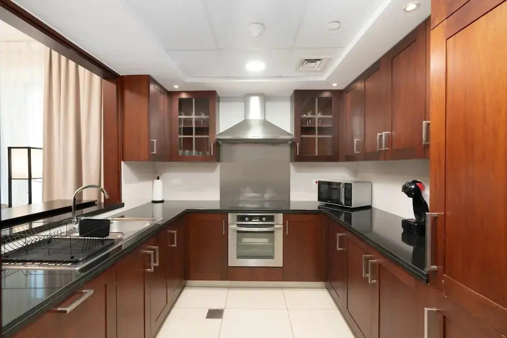 Luxury 2BR Downtown Apt With Burj Khalifa View