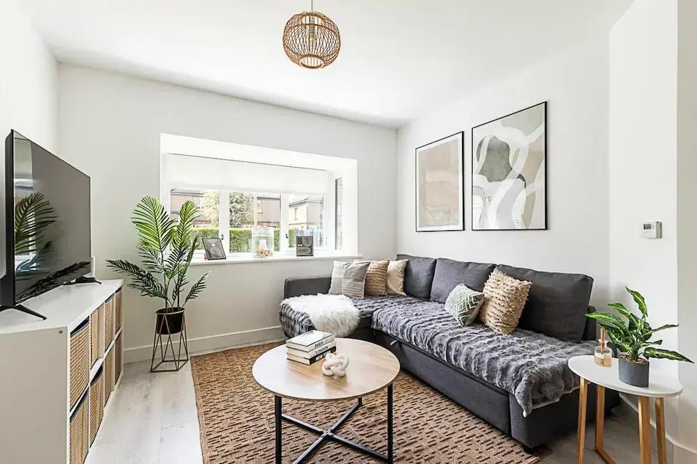 Semi-detached House With Modern Bespoke Interior