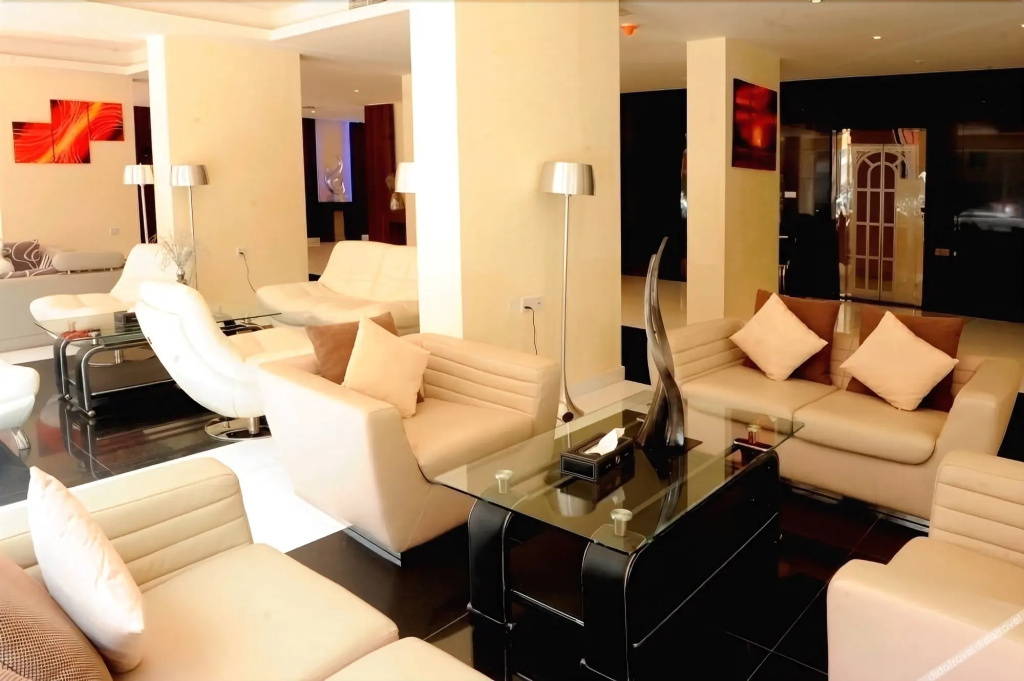 Raoum Inn