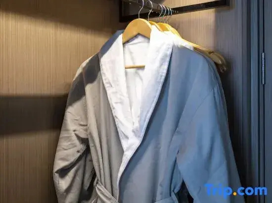 Kaiyuan manju Hotel (Deqing Sports Center)