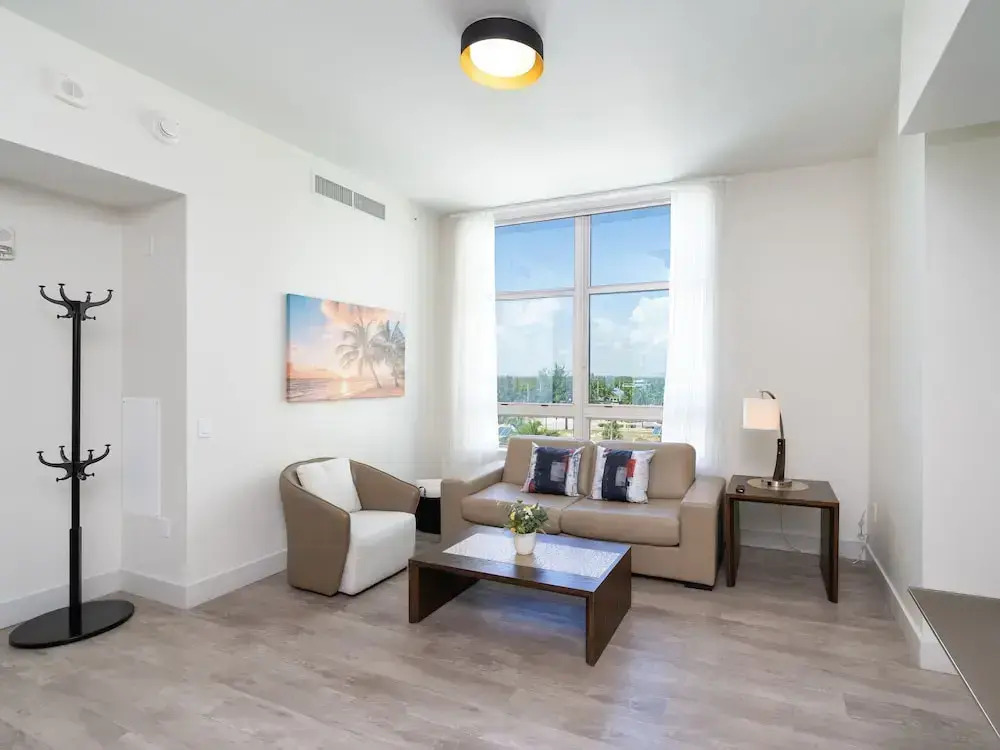 CH Luxury Condos & Studios On The Beach
