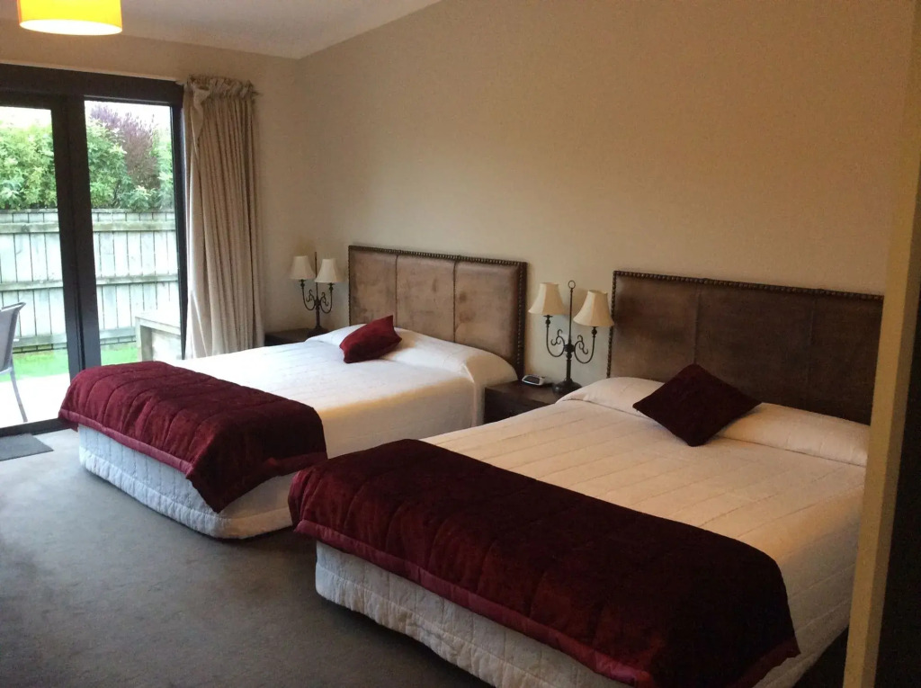 Gateway Motor Inn