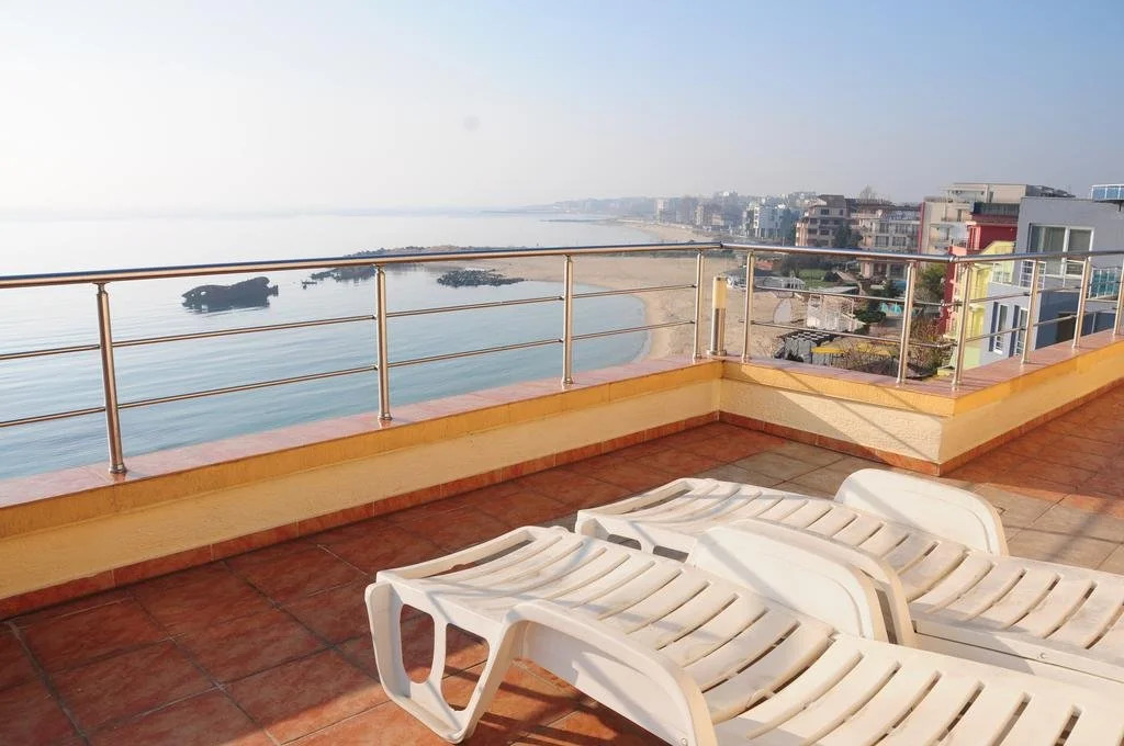 Elizabeth Beach Apartments