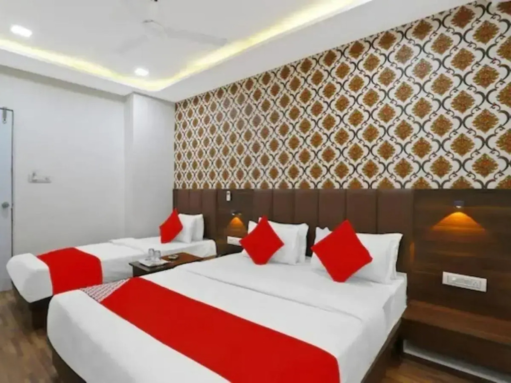 OYO Flagship 84101 Hotel Avens Inn